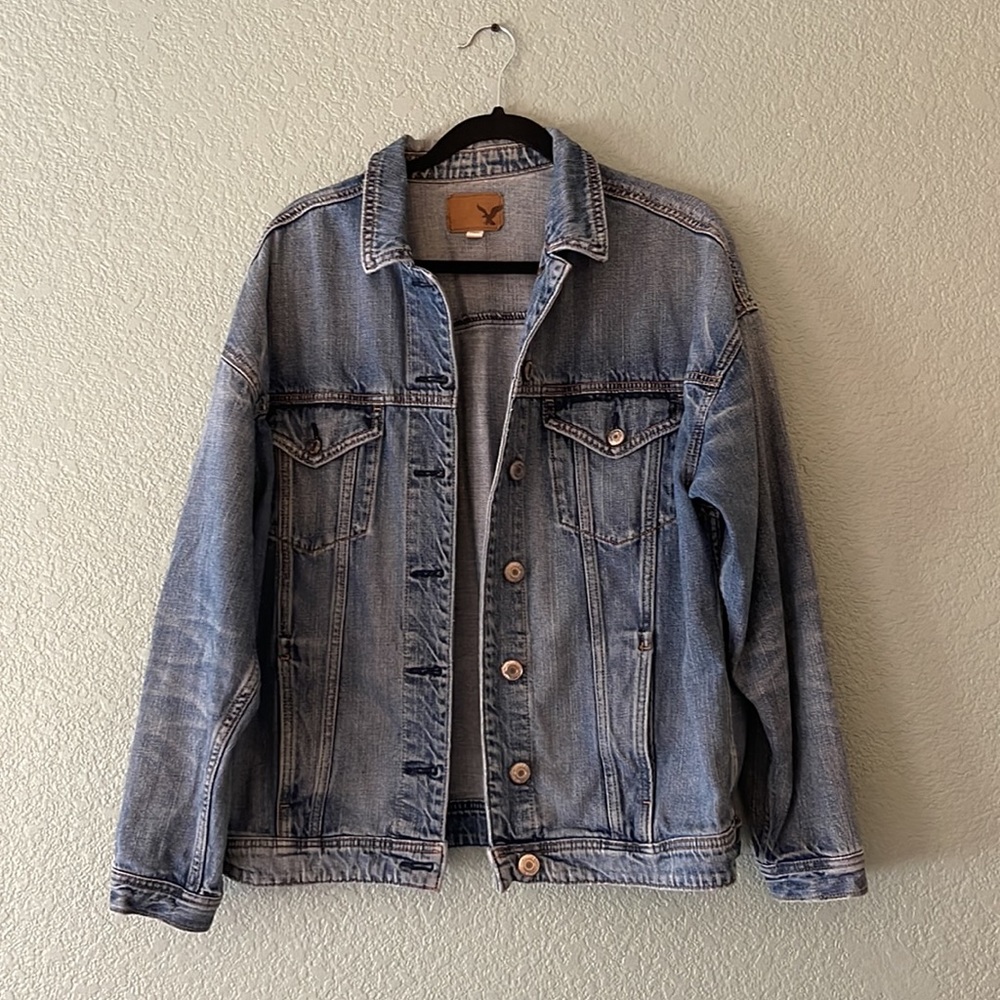 American Eagle Vintage Denim Jacket | Mens Medium with inside pockets